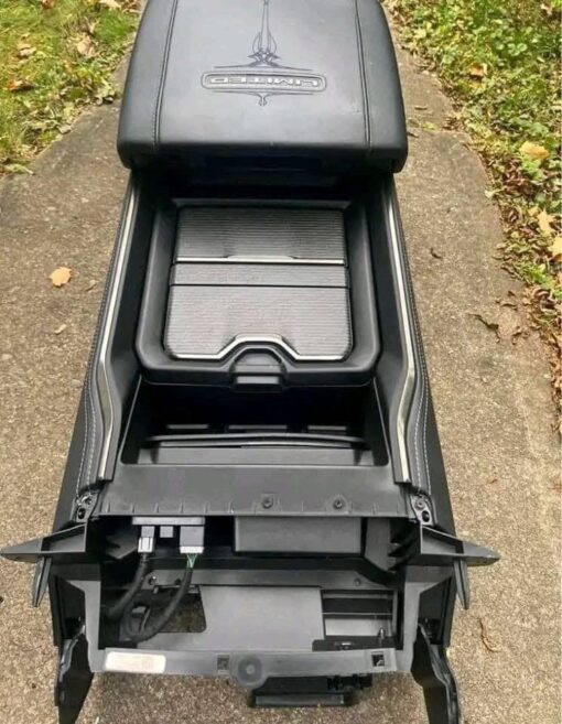 Dodge Ram Center Console – Fits 1500/2500/3500, Excellent Condition