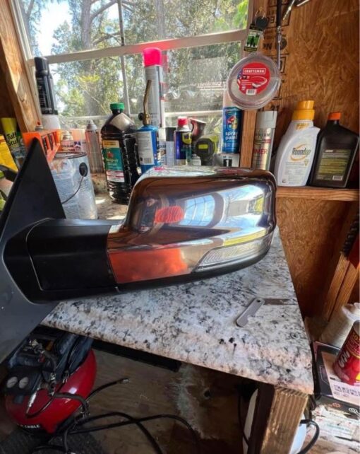 2019 Ram Laramie Power Mirrors – With Defrost & Puddle Lights - Image 3