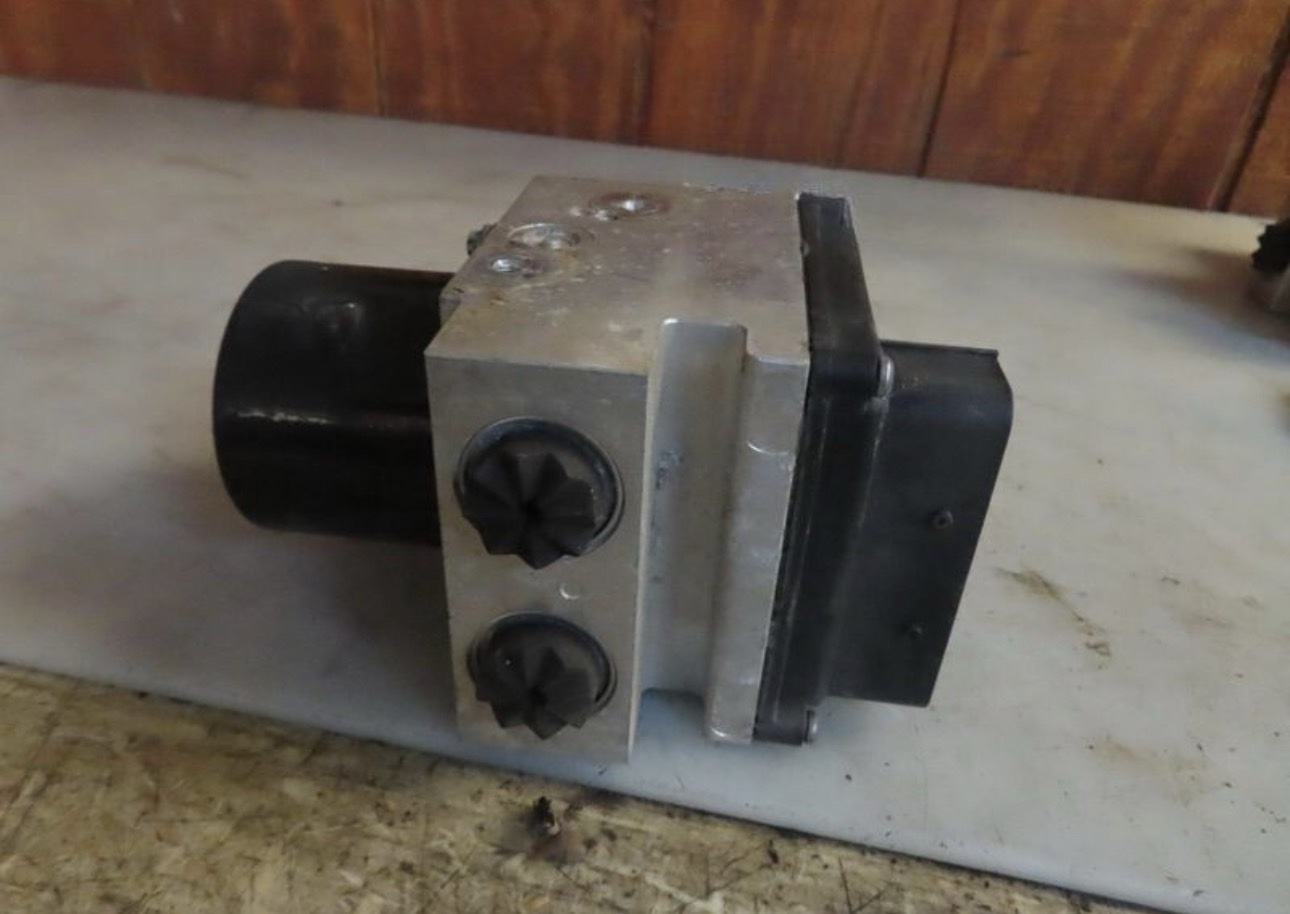 2011 Dodge Ram 1500 ABS Anti-lock brake pump Module Assembly Oem - Image 3