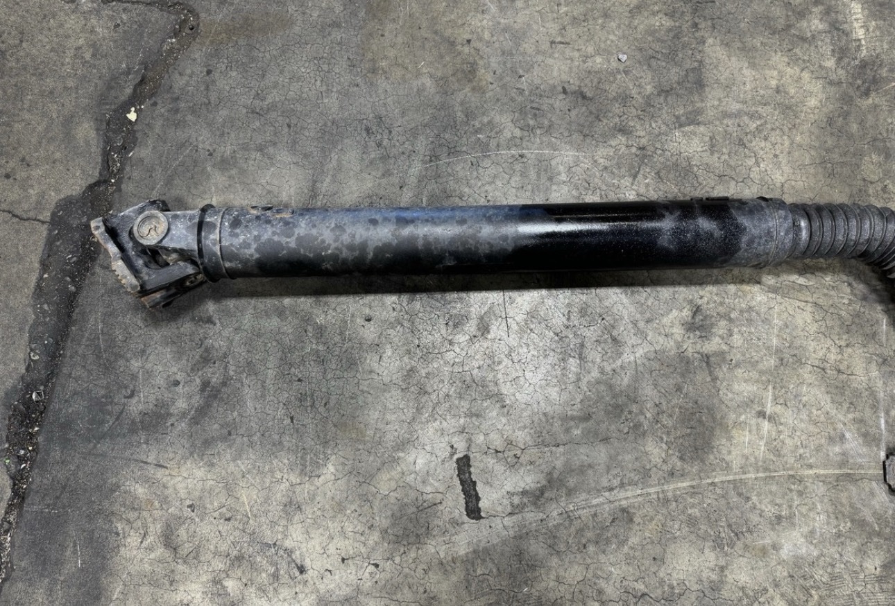 2008-2018 RAM 4500 5500 Cab and Chassis Driveshaft Driveline OEM 61k miles - Image 7