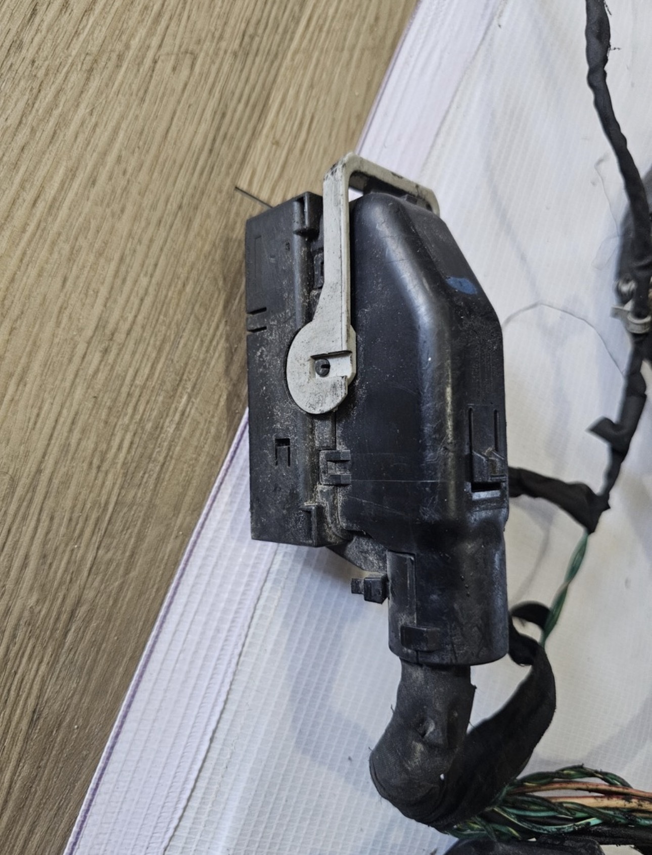2018 Ram 3500 6.7L Cummins AS69RC AISIN Transmission Harness 98% Complete - Image 5